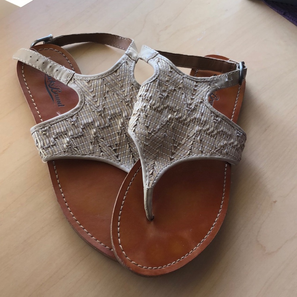 Lucky Brand Tan Wicker Sandals